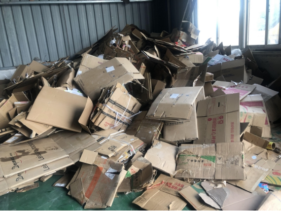 貓先生智能廢品回收箱，再生資源收集柜，小區(qū)垃圾回收站生產(chǎn)廠家